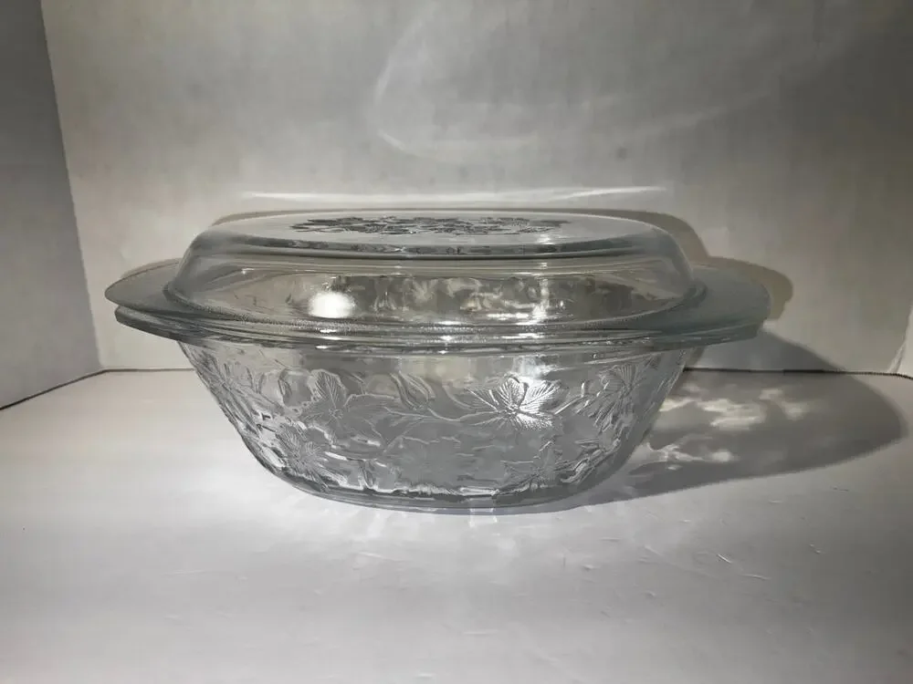 Princess House Fantasia oval 3 quart casserole dish with lid Miracle Dish